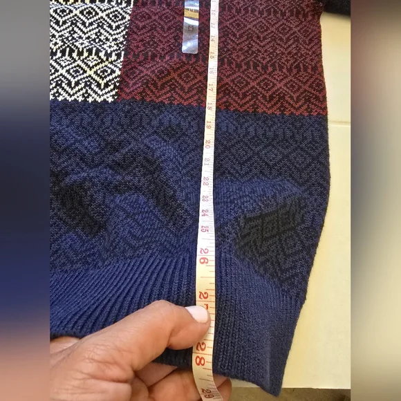 NWT Men's Tommy Hilfiger Fair Isle Crew Sweater Size Medium Multicolor
